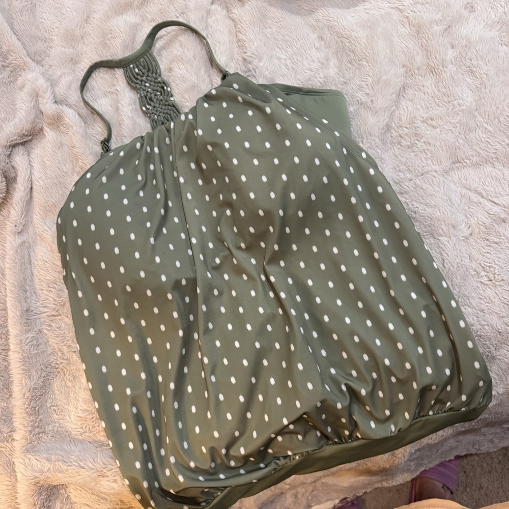 LANE BRYANT CACIQUE SWIM DOT HEDGE GREEN NO WIRE MACRAME TANKINI TOP SZ 18